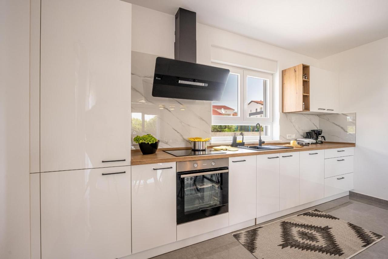 Domus Alba Apartments Pula Zewnętrze zdjęcie