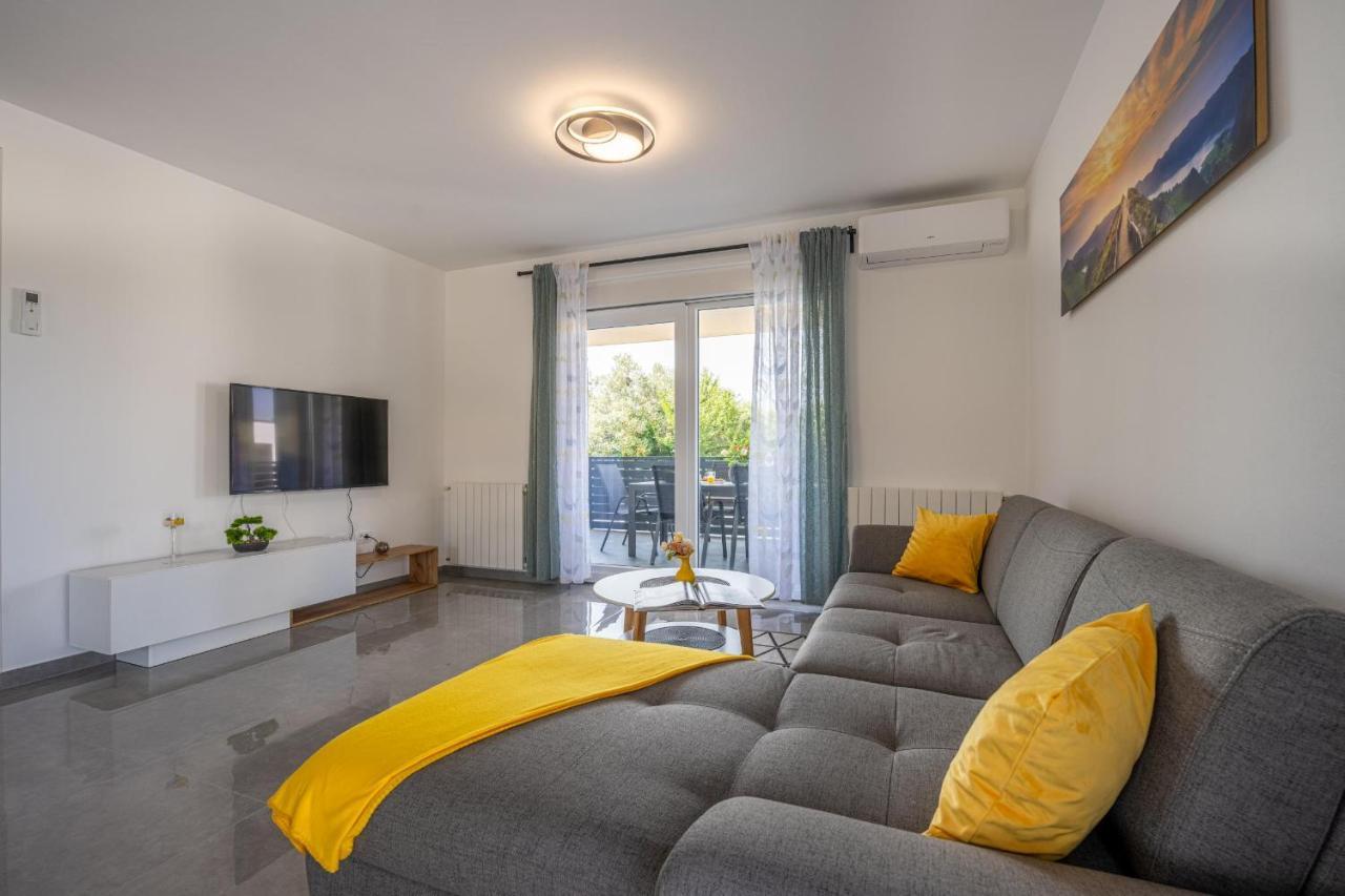 Domus Alba Apartments Pula Zewnętrze zdjęcie