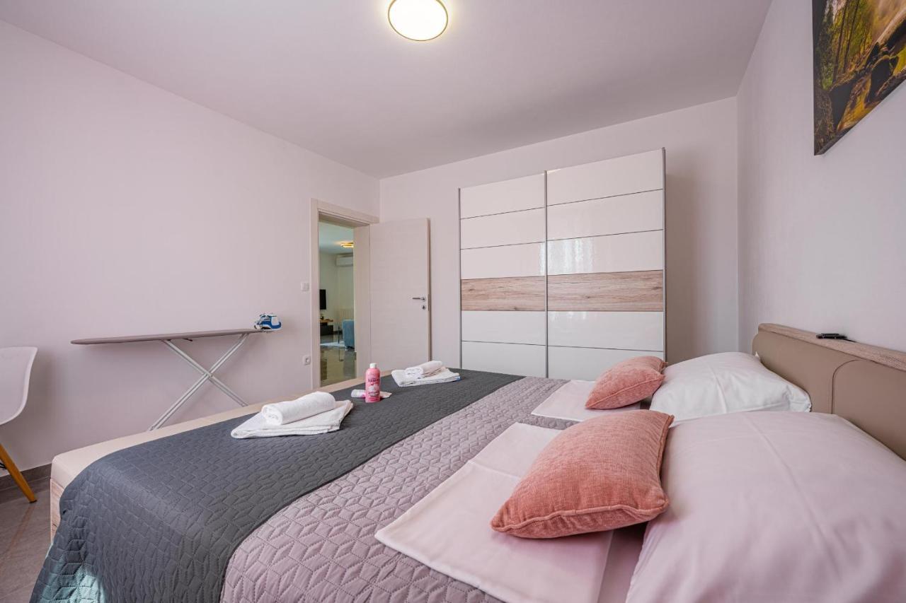 Domus Alba Apartments Pula Zewnętrze zdjęcie
