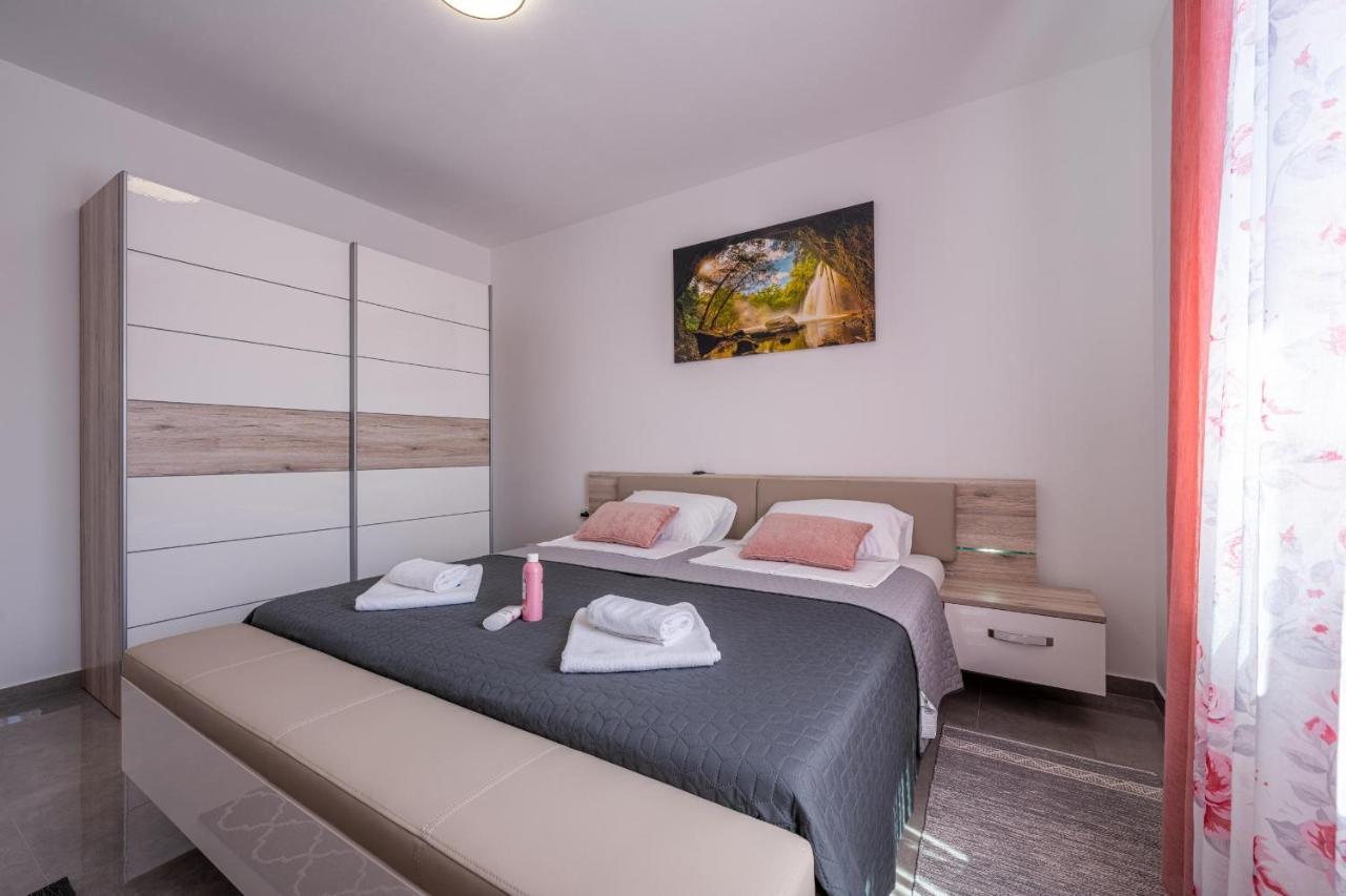 Domus Alba Apartments Pula Zewnętrze zdjęcie