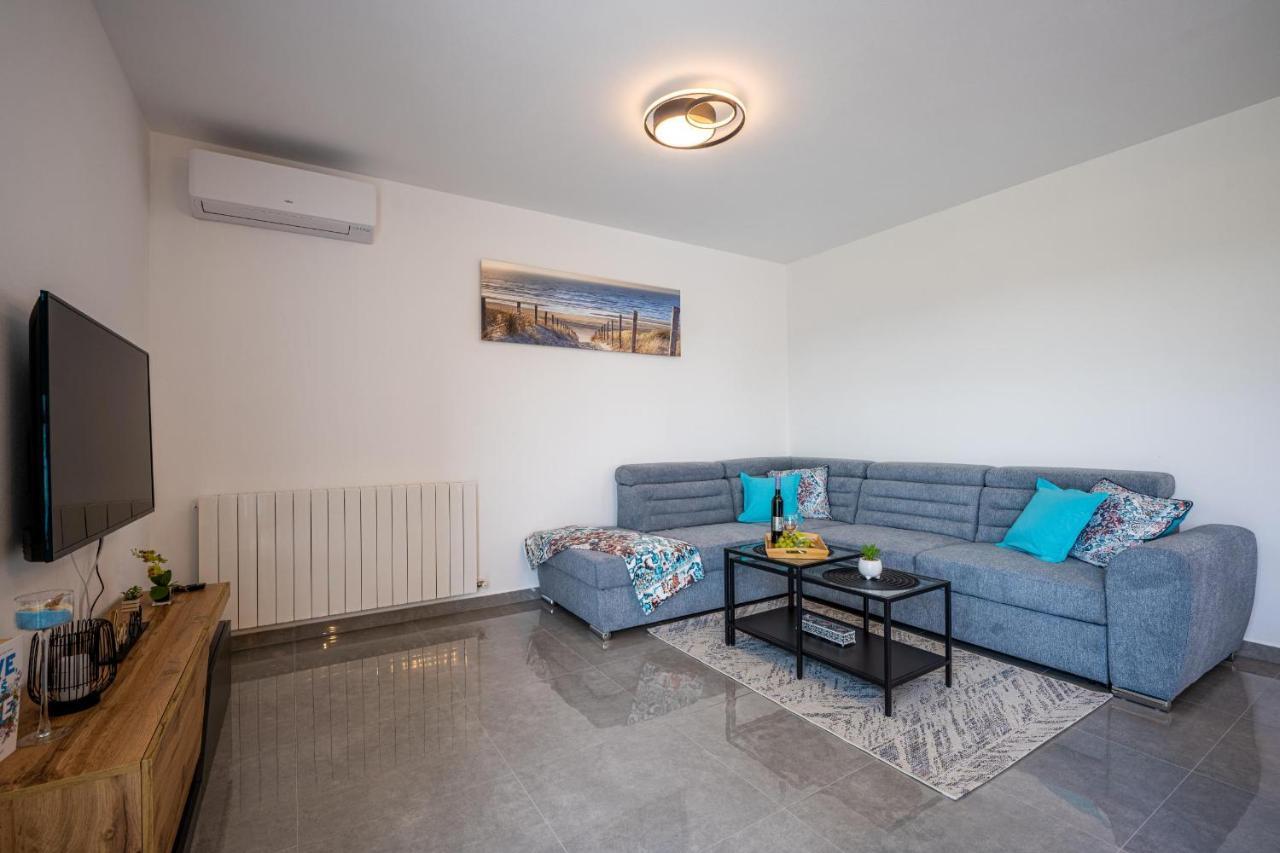 Domus Alba Apartments Pula Zewnętrze zdjęcie
