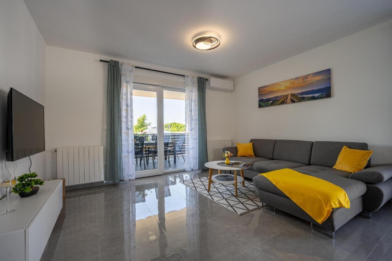 Domus Alba Apartments Pula Zewnętrze zdjęcie