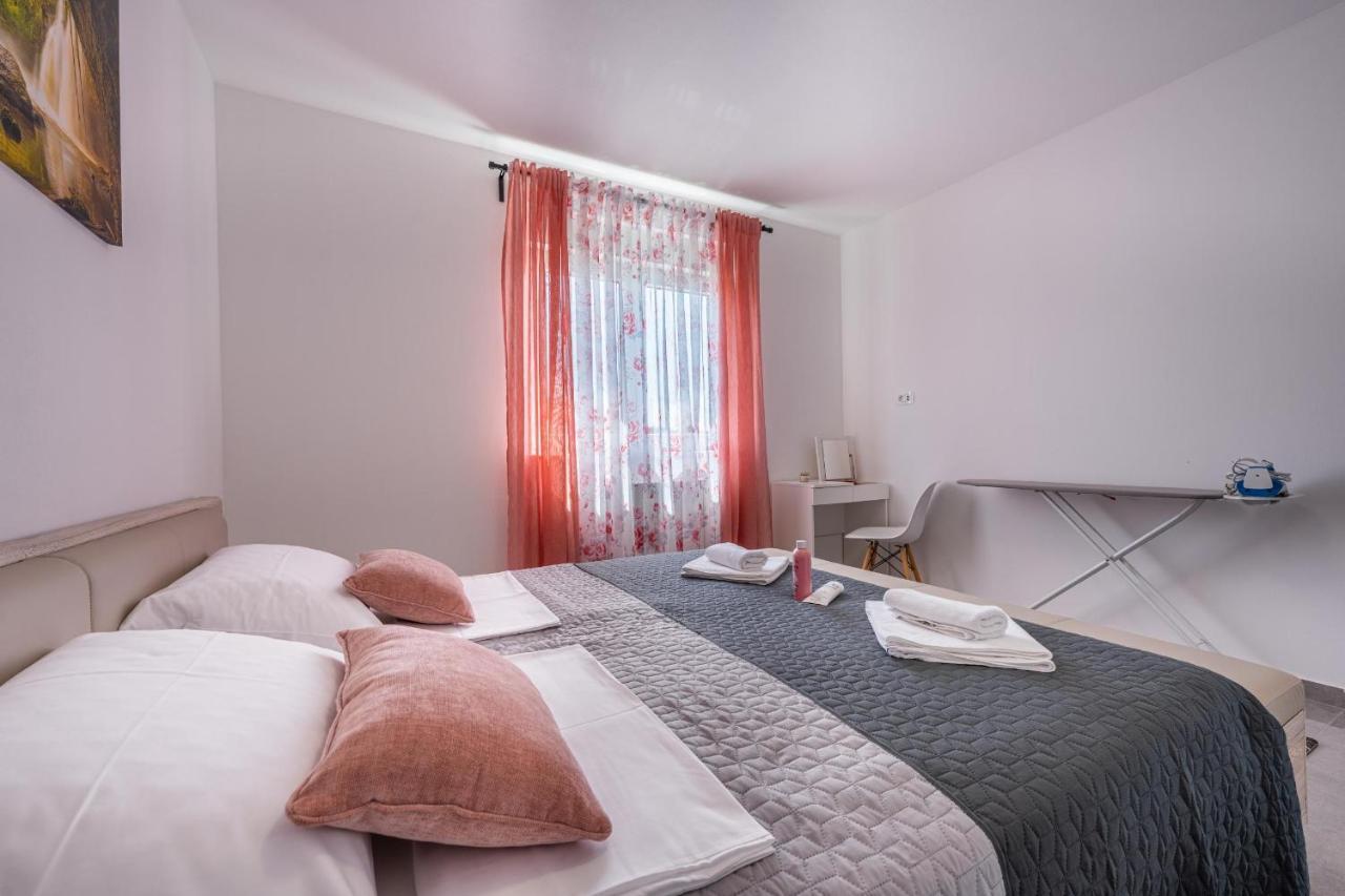 Domus Alba Apartments Pula Zewnętrze zdjęcie