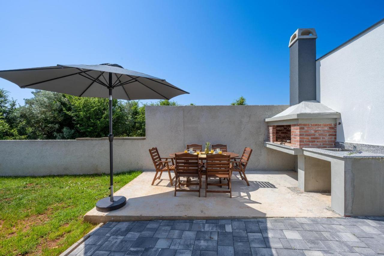 Domus Alba Apartments Pula Zewnętrze zdjęcie