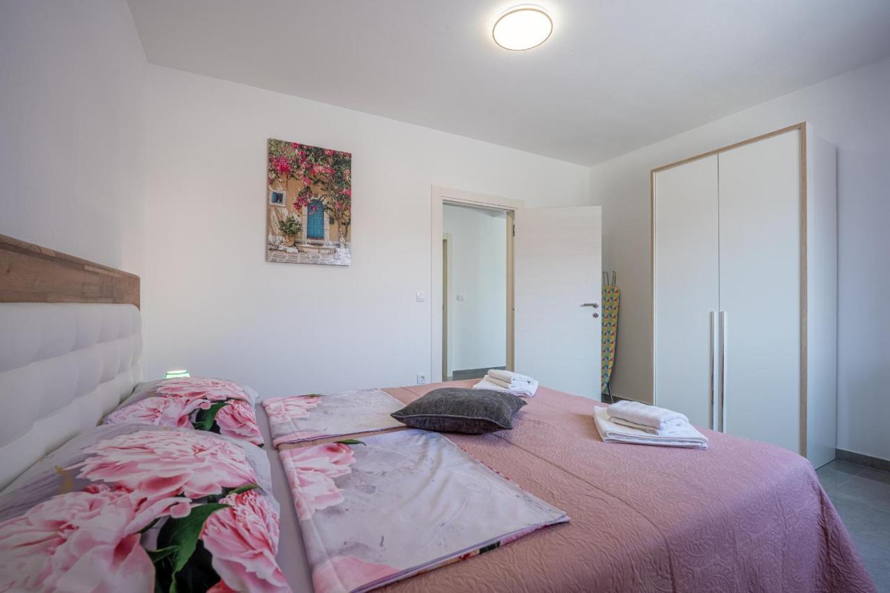 Domus Alba Apartments Pula Zewnętrze zdjęcie