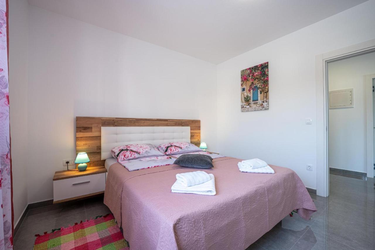 Domus Alba Apartments Pula Zewnętrze zdjęcie